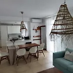 Chinchorro Villa *